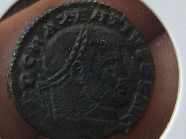 Late-Roman-Follis?-With-Temple-Of-Roma